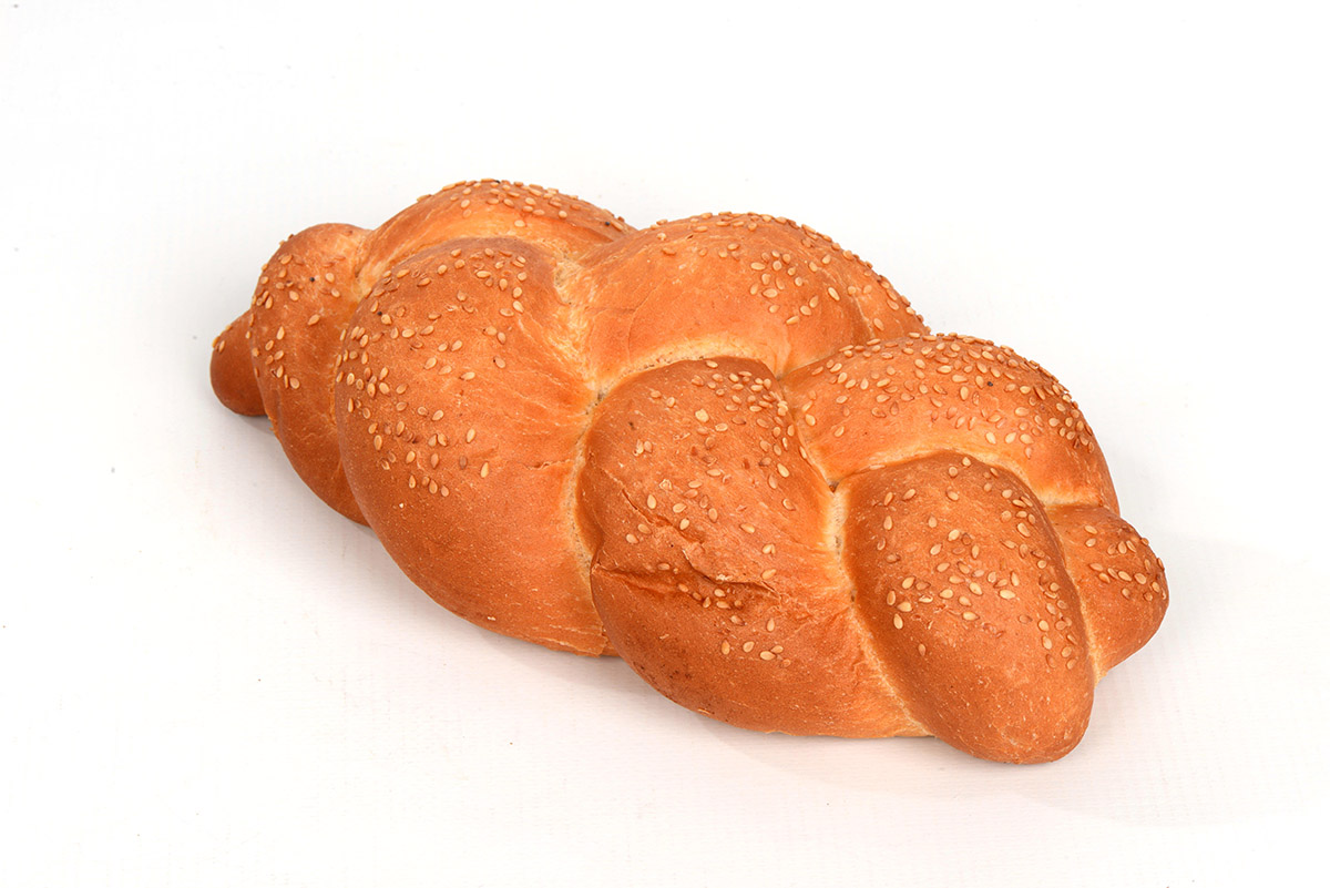Булочка 5 букв. Хала еврейский хлеб. Булочка. Булочка хала. Калач хала.